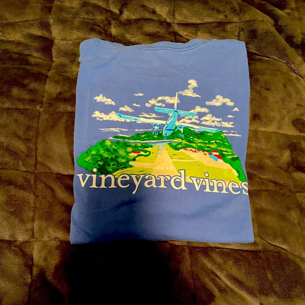 NWT VINEYARD VINES MENS SHORT SLEEVE GRAPHIC TEE SIZE LARGE.